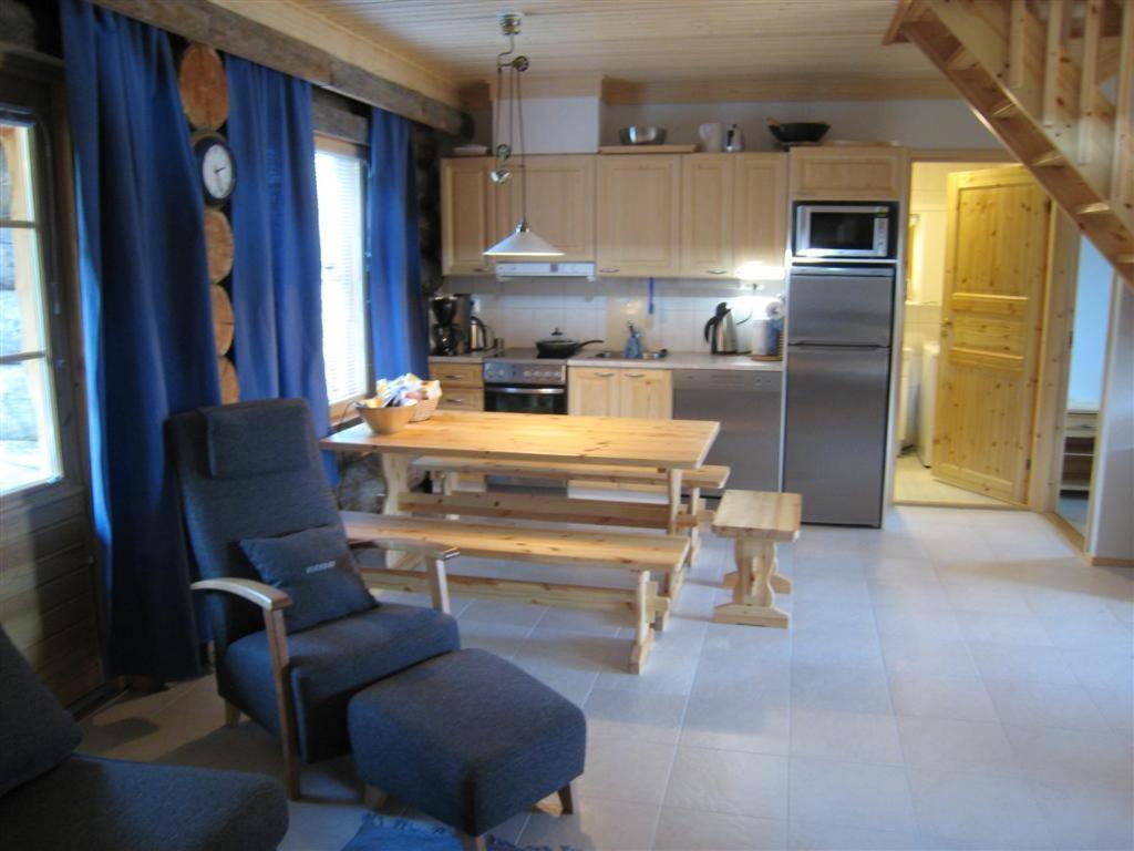 Lost Inn Cabins Akaslompolo Phòng bức ảnh