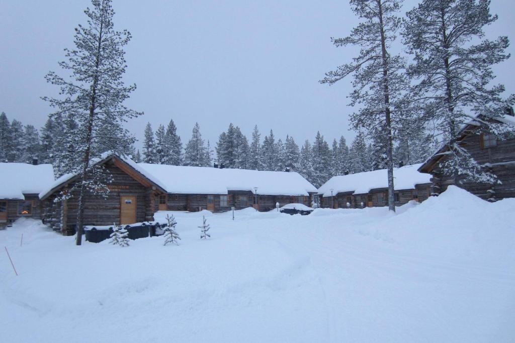Lost Inn Cabins Akaslompolo Phòng bức ảnh