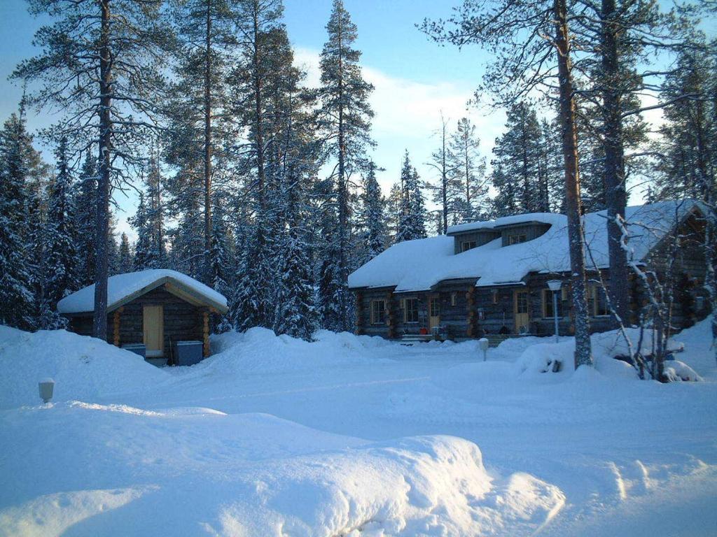 Lost Inn Cabins Akaslompolo Phòng bức ảnh
