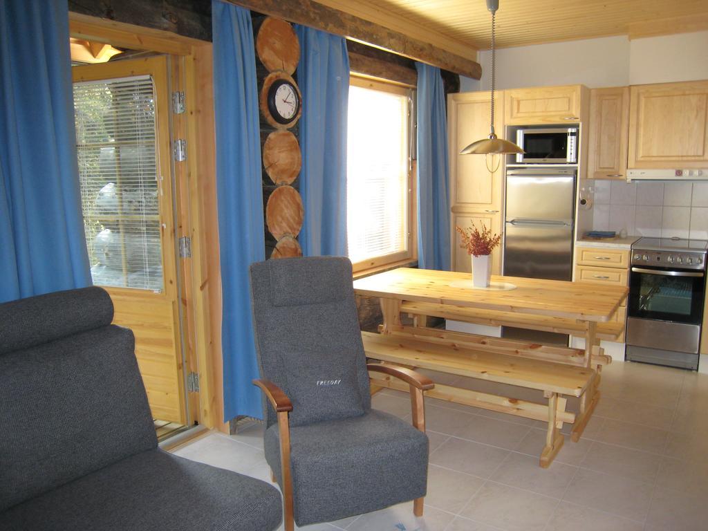 Lost Inn Cabins Akaslompolo Ngoại thất bức ảnh