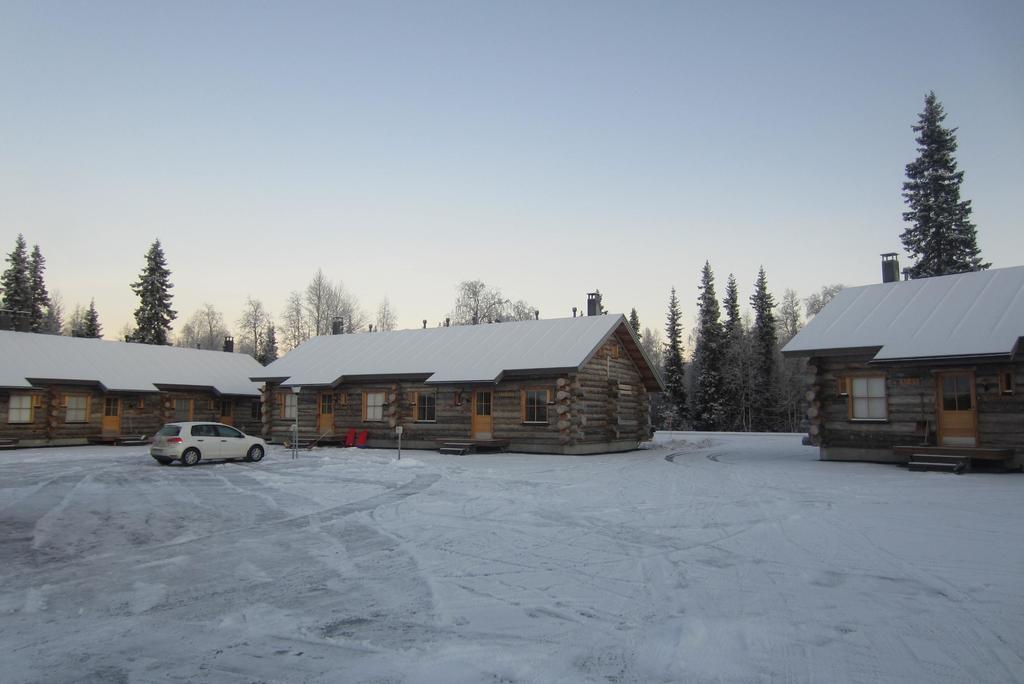 Lost Inn Cabins Akaslompolo Ngoại thất bức ảnh